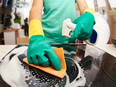 Eco-friendly window cleaning process